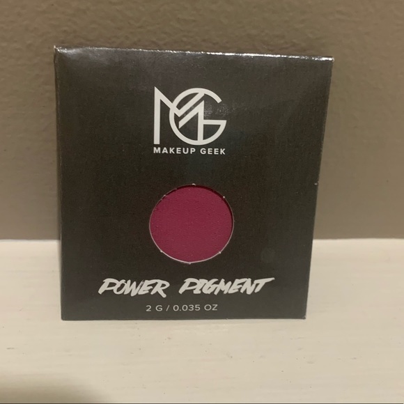 NWT Full Size MAKEUP GEEK Square ‘Power Pigment’ Matte Eyeshadow “COURAGEOUS” - Picture 4 of 9